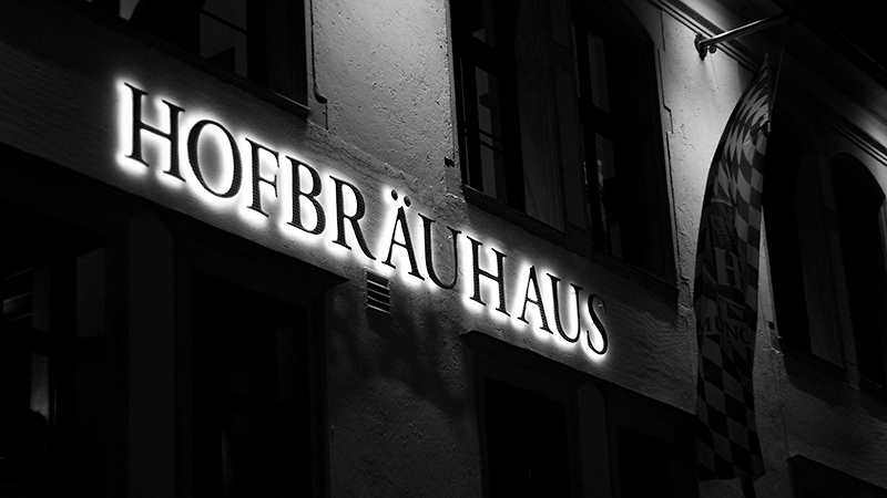 Hofbräuhaus bei Nacht