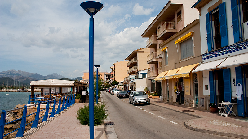 Restaurantmeile entlang des Hafens