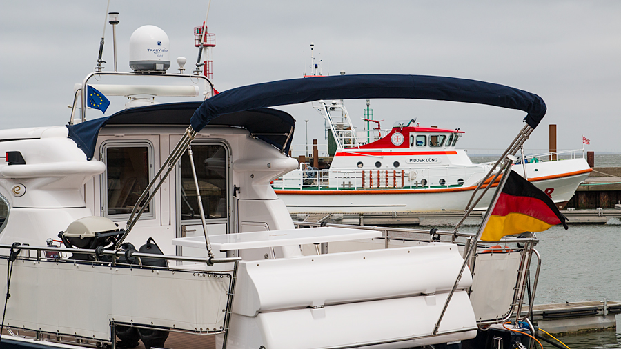 Im Hafen von List: Seenotkreuzer "Pidder Lüng"