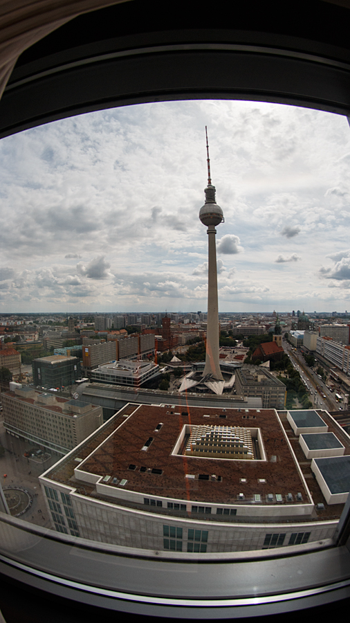 Ausblick auf Alexanderplatz, Fernsehturm und Berliner Dom