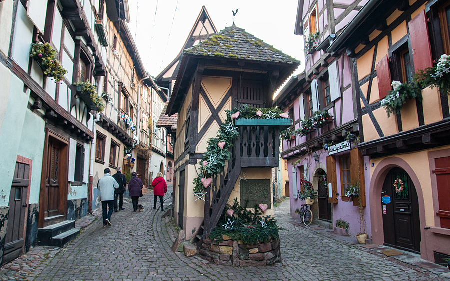 Schmale Gässchen in Eguisheim